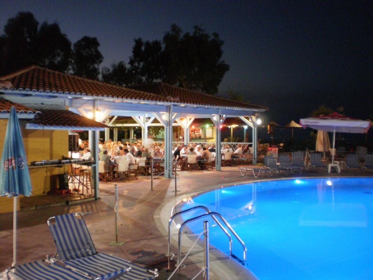 Happy Camp Mobile Homes In Camping Golden Sunset Alissos Екстер'єр фото